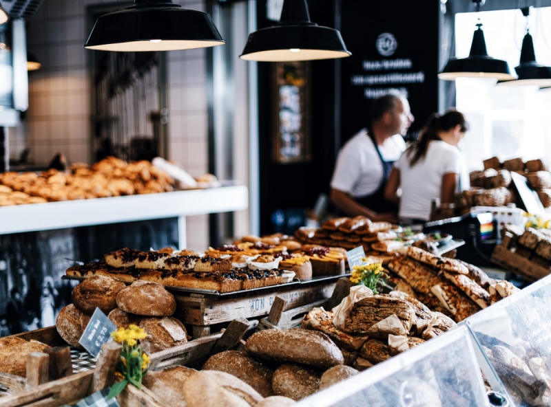 boulangerie-ST CEZAIRE SUR SIAGNE-min_bakery_bread_food_market_pastries_shop_store-1169705
